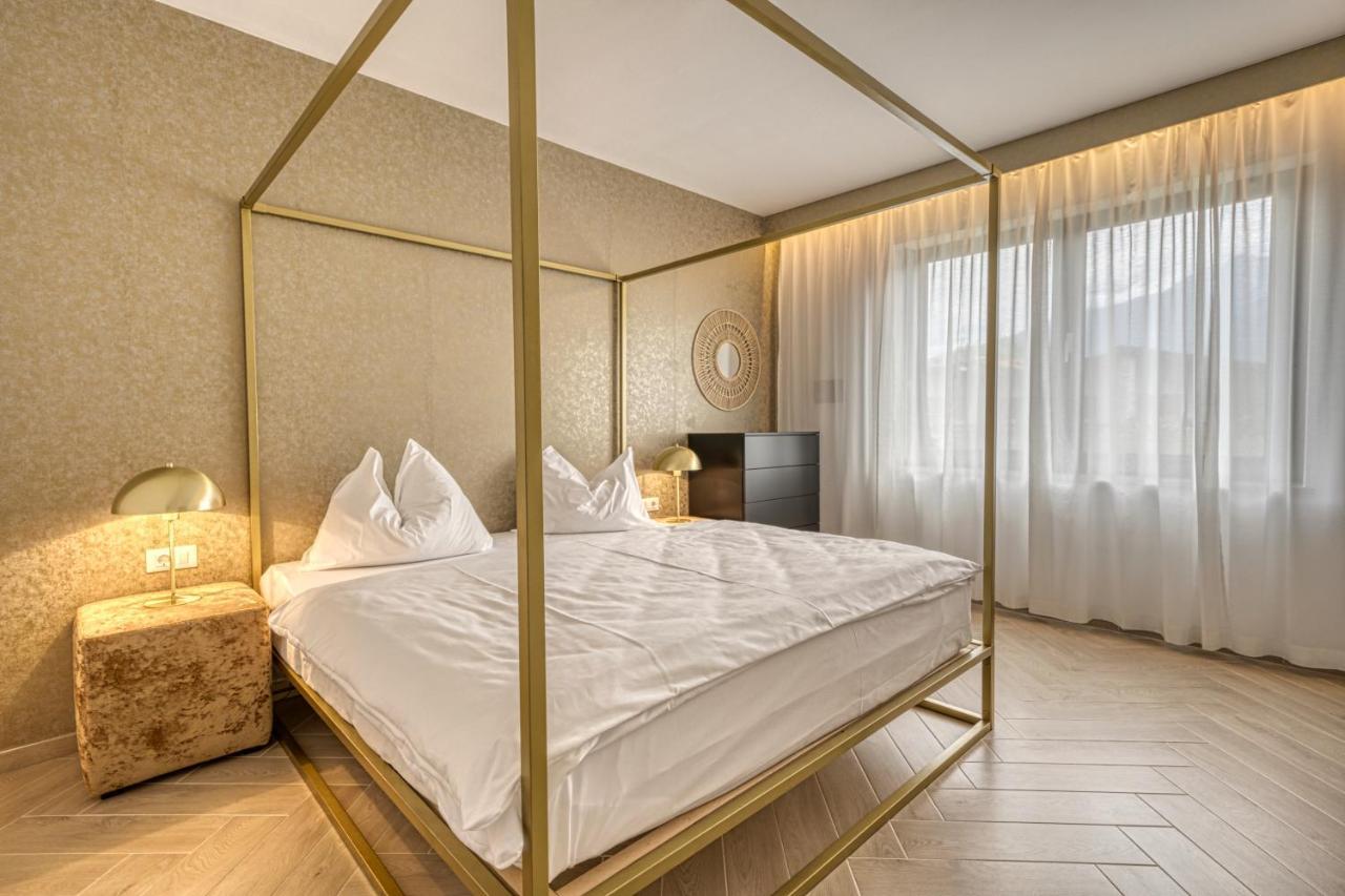 Goldfinger + Suites 拉纳 外观 照片