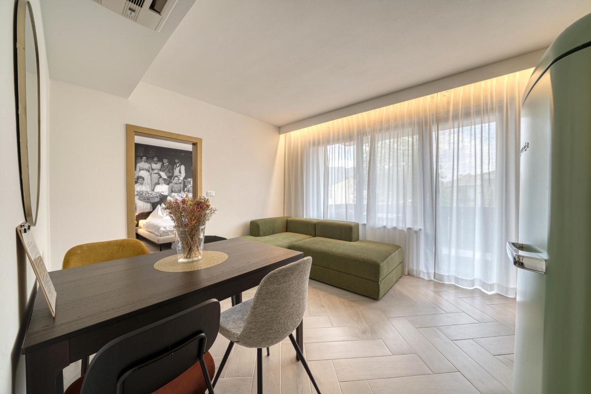Goldfinger + Suites 拉纳 外观 照片