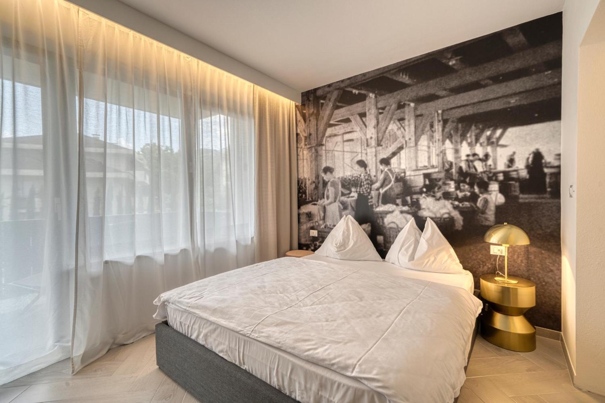 Goldfinger + Suites 拉纳 外观 照片